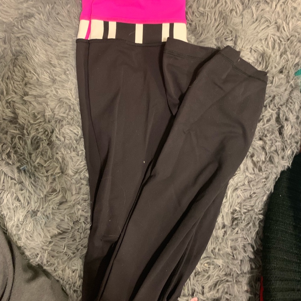 LuluLemon leggings with band